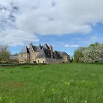 Château De La Faverie D Hôtes Couette-café