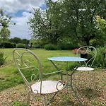 Couette-café Château De La Faverie D Hôtes