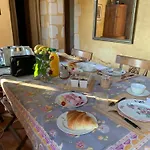 Château De La Faverie D Hôtes Couette-café 4*
