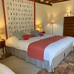 Couette-café Château De La Faverie D Hôtes Beaumont-Pied-de-Boeuf (Sarthe)