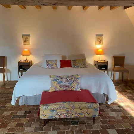 Chateau De La Faverie D Hotes 4*