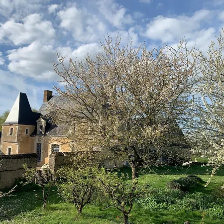 Chateau De La Faverie D Hotes 4*