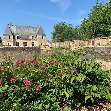 Bed & Breakfast Chateau De La Faverie D Hotes 4*