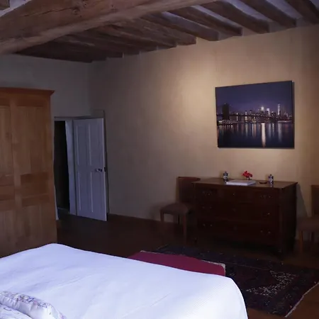 Chateau De La Faverie D Hotes Bed & Breakfast