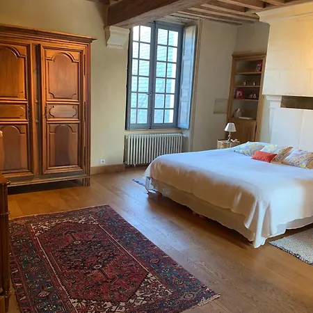 Chateau De La Faverie D Hotes 4*