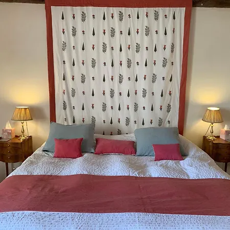 Bed & Breakfast Chateau De La Faverie D Hotes 4*