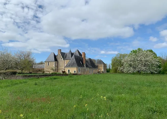 Château De La Faverie D Hôtes Couette-café