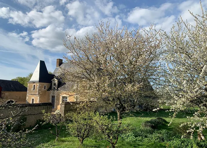 Château De La Faverie D Hôtes 4*