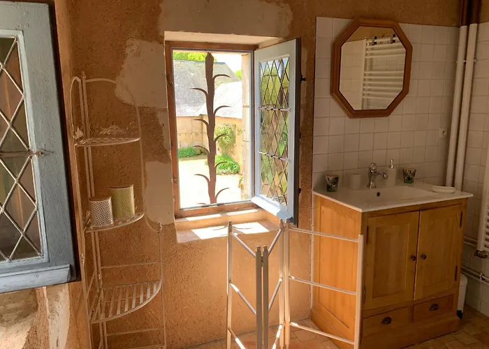 Château De La Faverie D Hôtes Couette-café Beaumont-Pied-de-Boeuf (Sarthe)