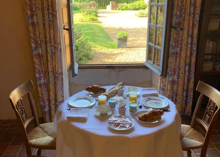 Château De La Faverie D Hôtes Couette-café Beaumont-Pied-de-Boeuf (Sarthe)