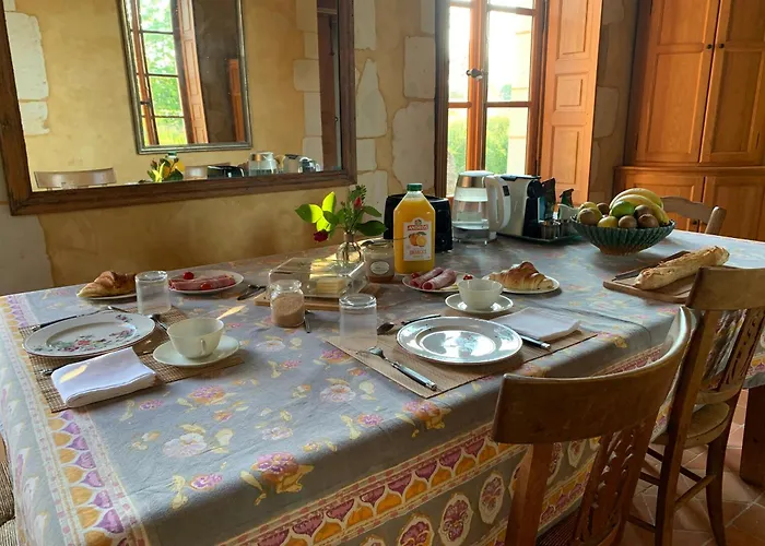 Couette-café Château De La Faverie D Hôtes