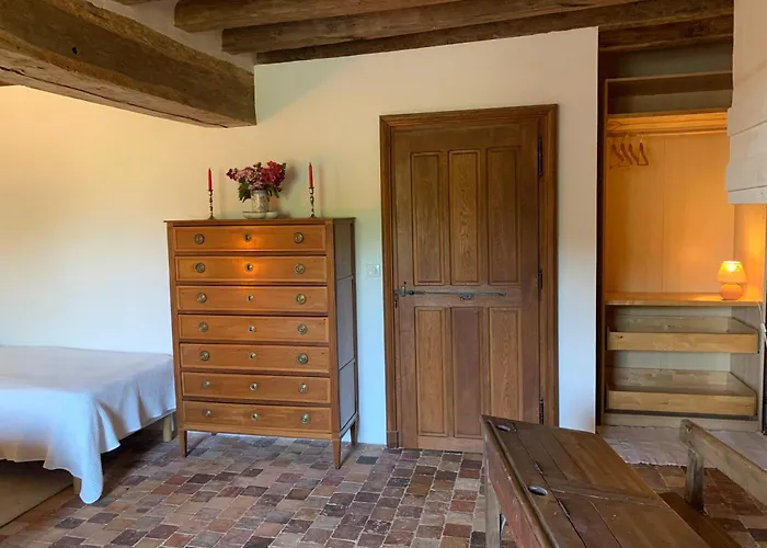 Château De La Faverie D Hôtes 4*