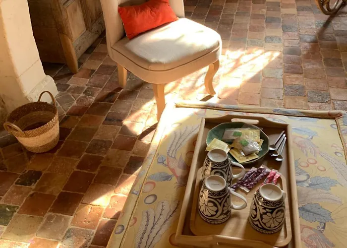 Château De La Faverie D Hôtes Couette-café 4*