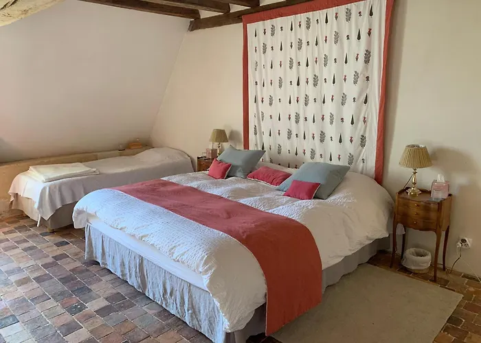 Château De La Faverie D Hôtes Couette-café