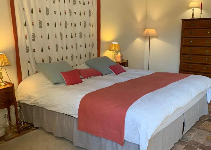 Couette-café Château De La Faverie D Hôtes Beaumont-Pied-de-Boeuf (Sarthe)