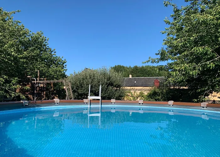 Château De La Faverie D Hôtes Couette-café 4*